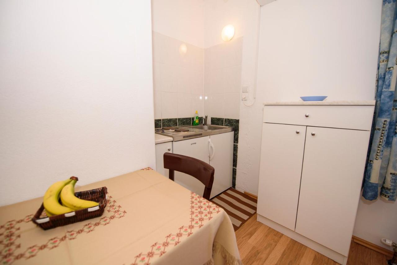 Apartman Mijo - Suhi Potok Jesenice (Split-Dalmatia) Exterior foto