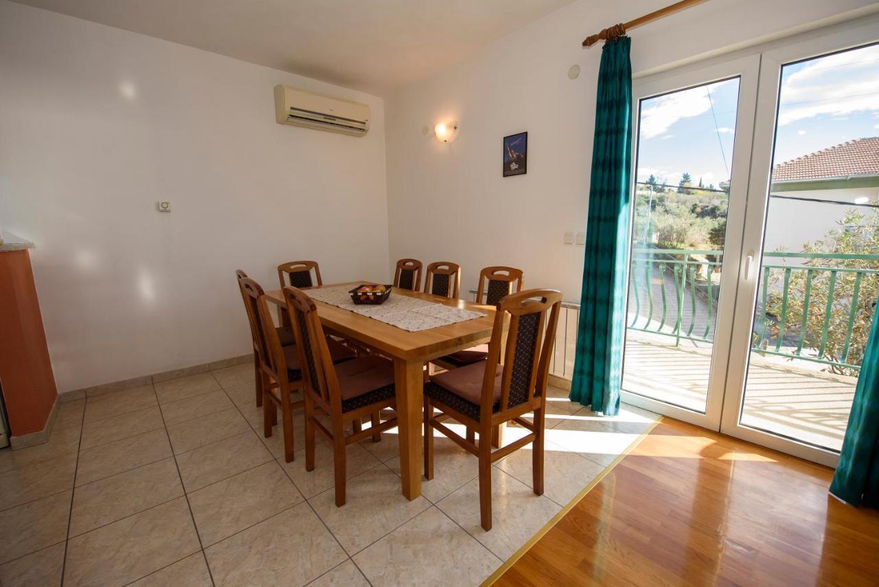 Apartman Mijo - Suhi Potok Jesenice (Split-Dalmatia) Exterior foto